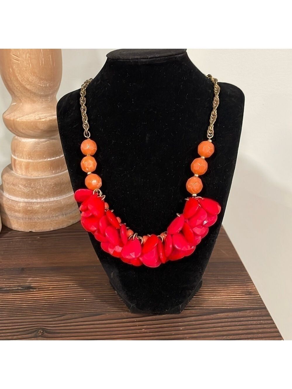 Ann Taylor LOFT Women's Red & Orange Teadrop Cluster Bead necklace